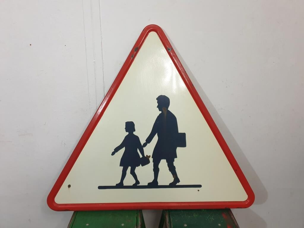 School road sign