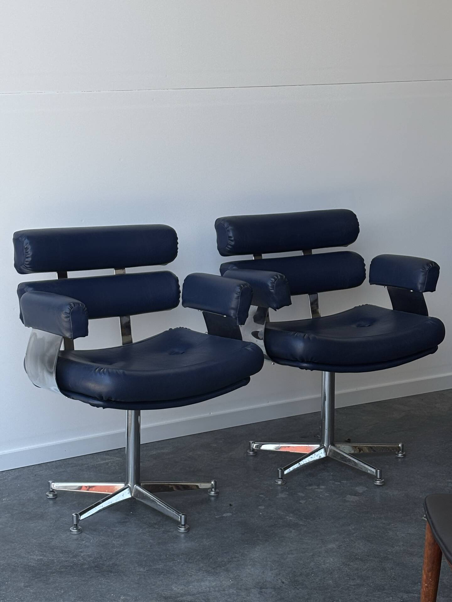Paire de fauteuils lounge italiens Space Age, 1970