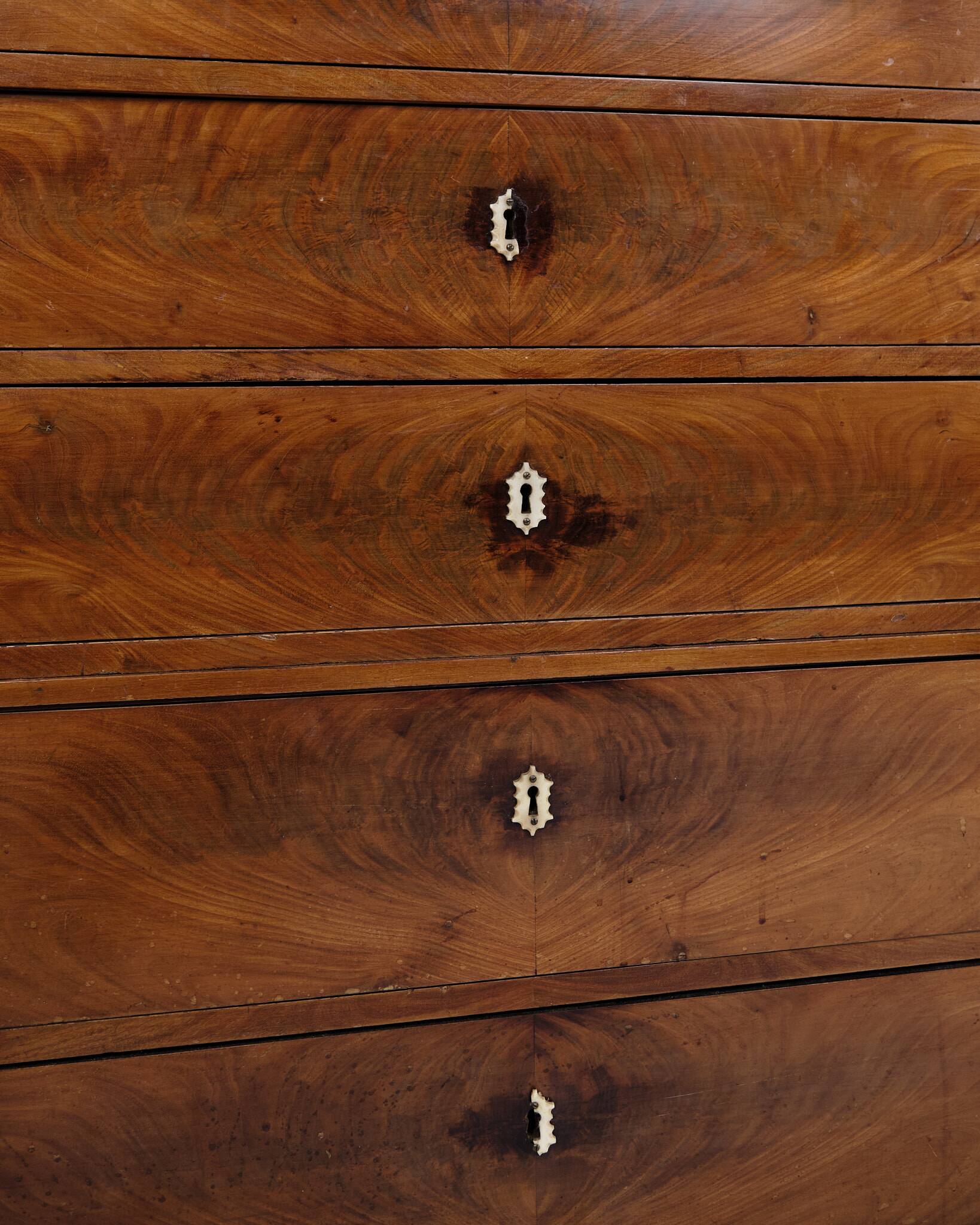 Chest of drawers - antique - mahogany - 7 drawers - 1860s