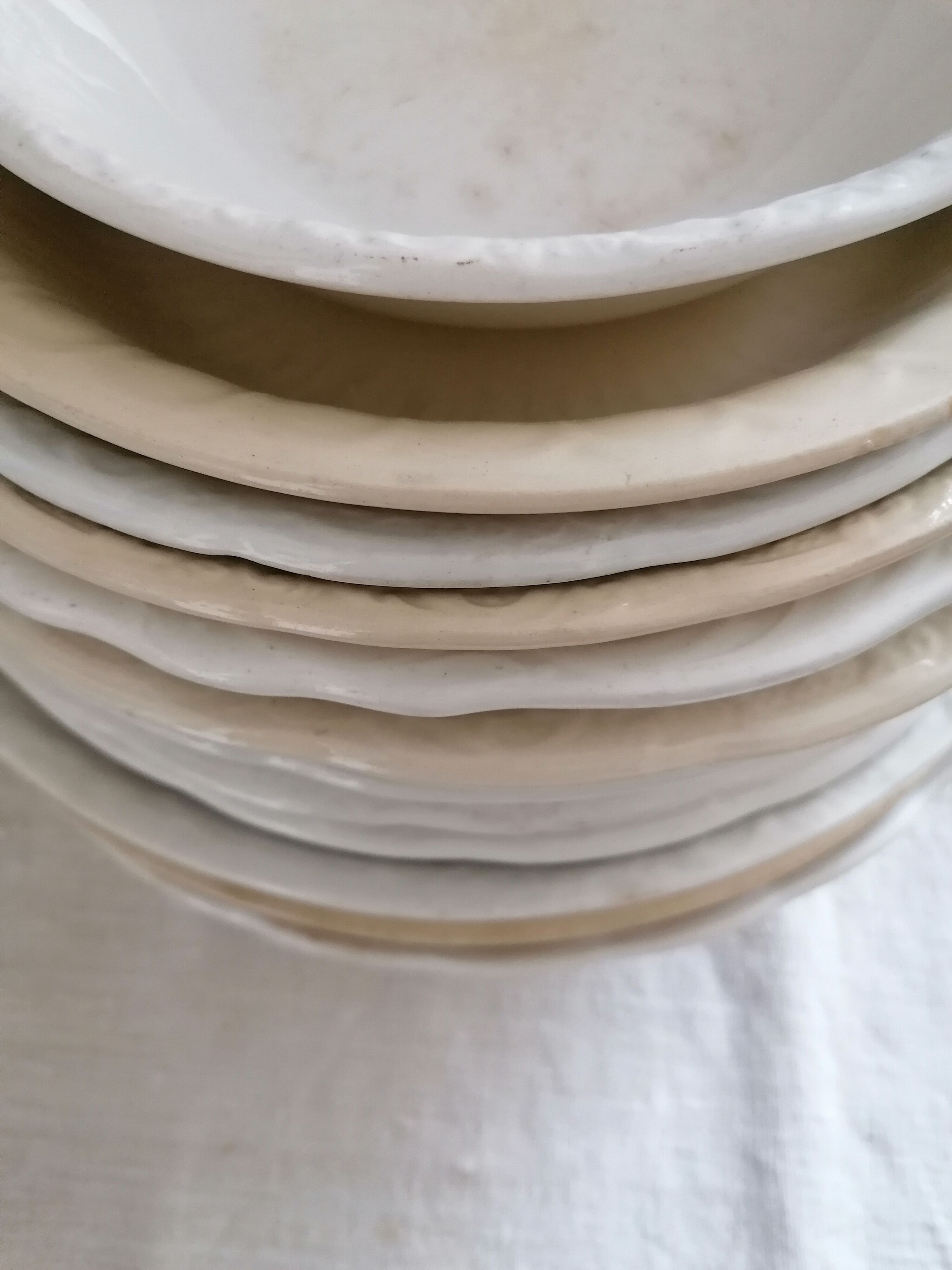 Salad bowl in Belgian earthenware Boch and brothers