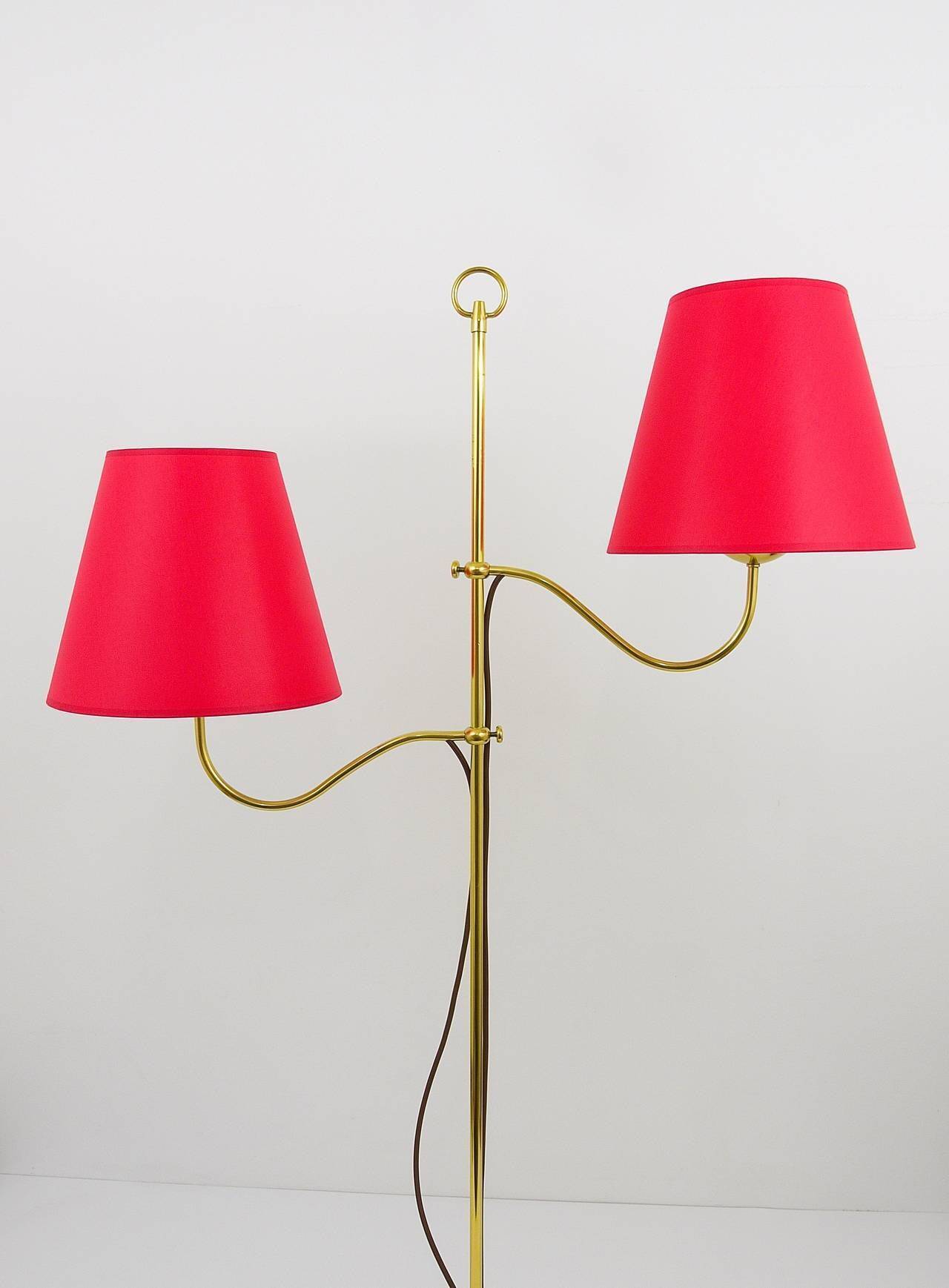 Josef Frank Lampadaire en laiton réglable à deux bras, milieu du siècle, Autriche, années 1950