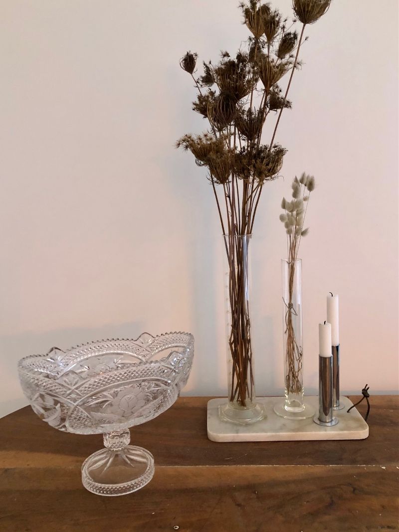 Oval cut in chiseled crystal