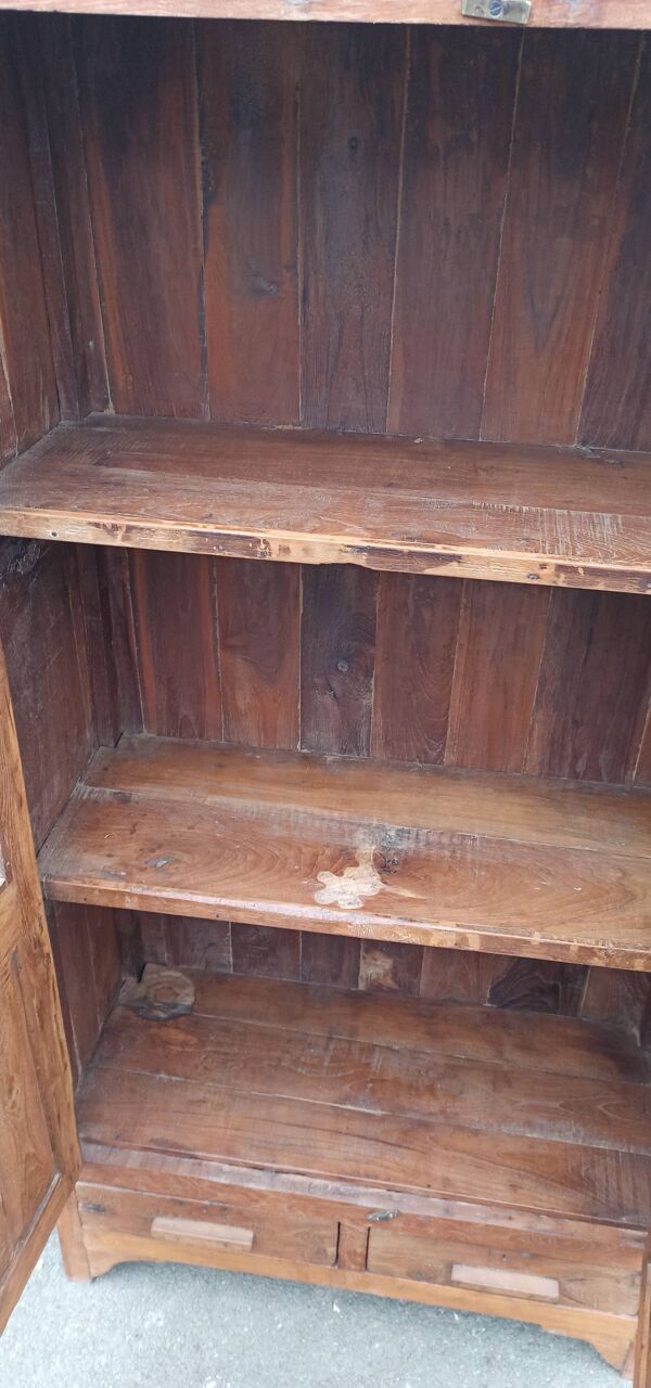 Armoire ancienne vitrée en teck