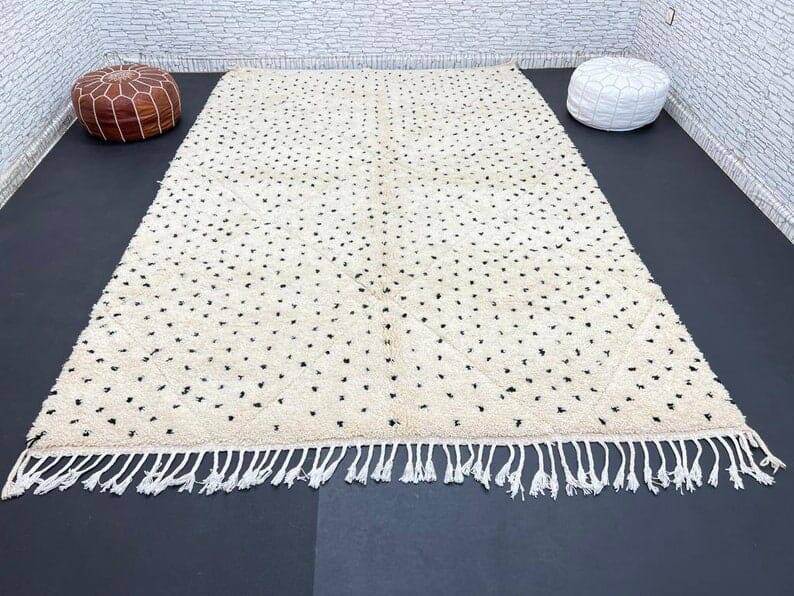 Handmade pure wool Berber rug size 250 x 250 cm