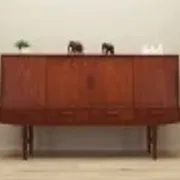 Buffet en teck, design danois, années 1960, production : Danemark
