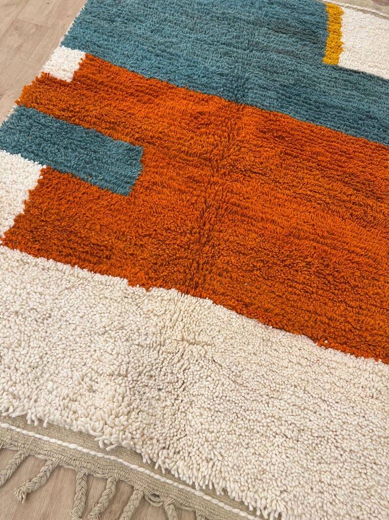 Wool rug for your space, size 200 x 300 cm