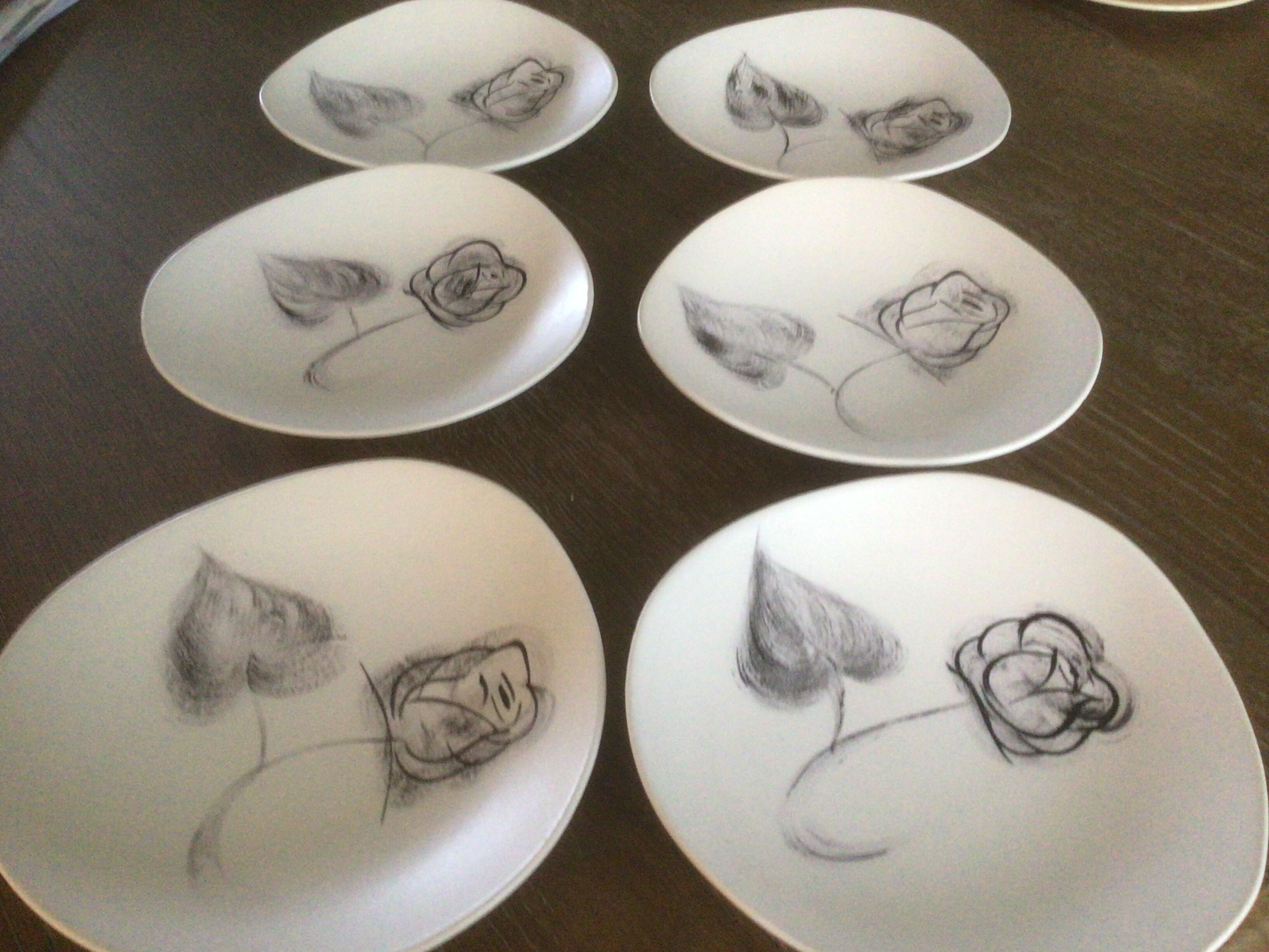 Hollow plates nidervillier décor pink black