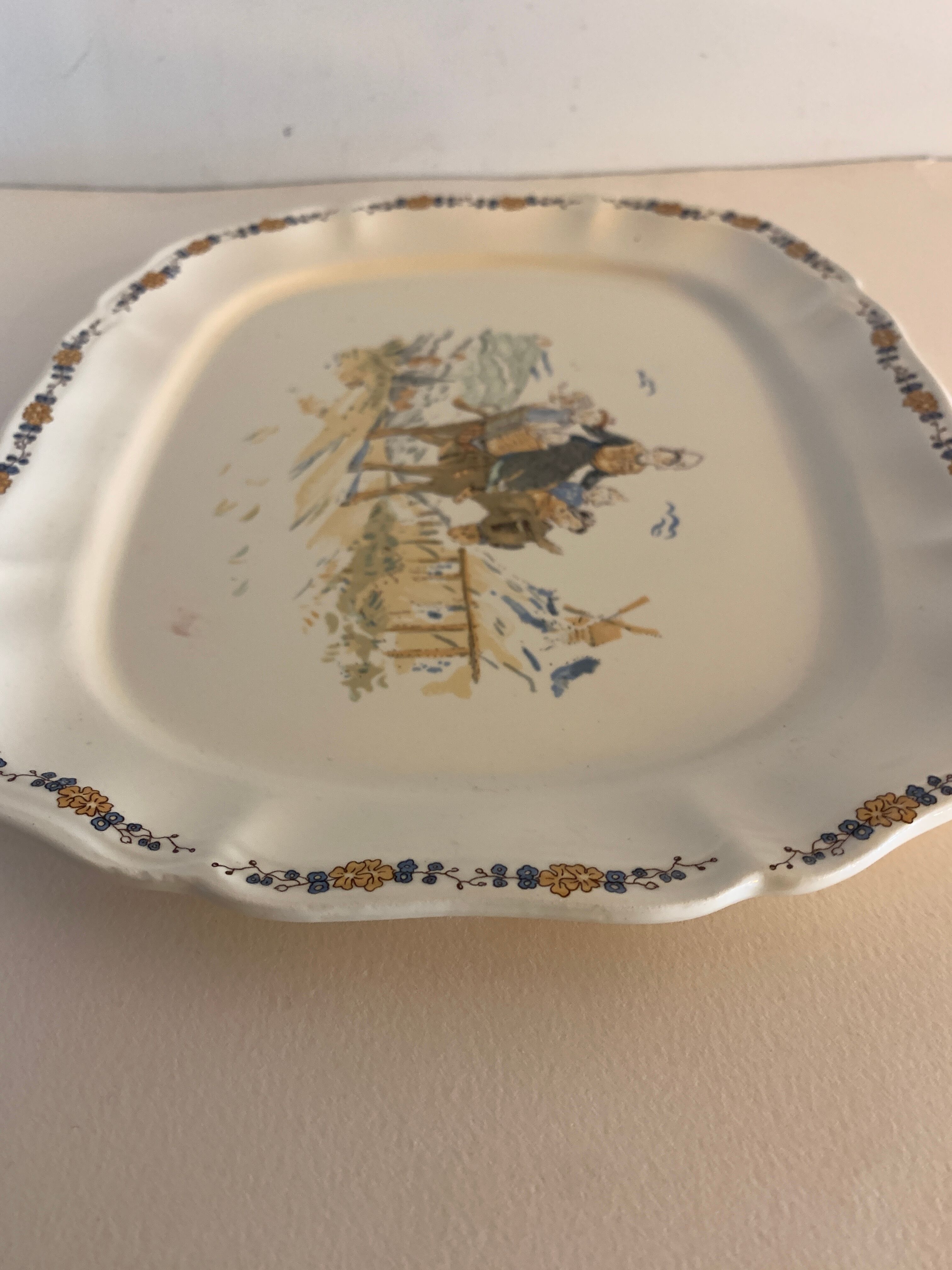 8 dessert plates and service dish Sarreguemines Les Enfants Richard