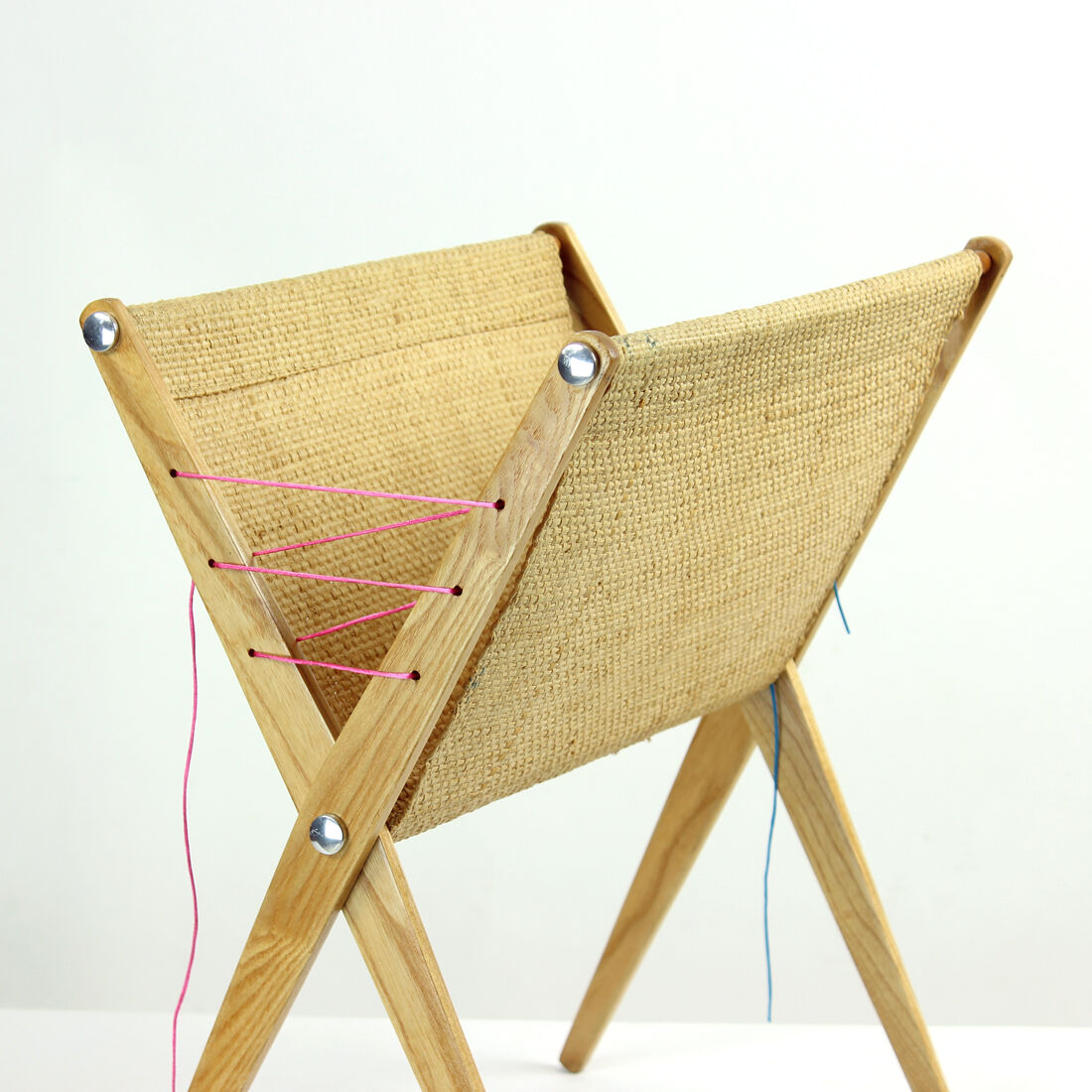 Porte-magazine en bois, Tchécoslovaquie Années 1960