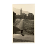 Photographie tirage argentique noir et blanc circa 1970 chemin de l'église