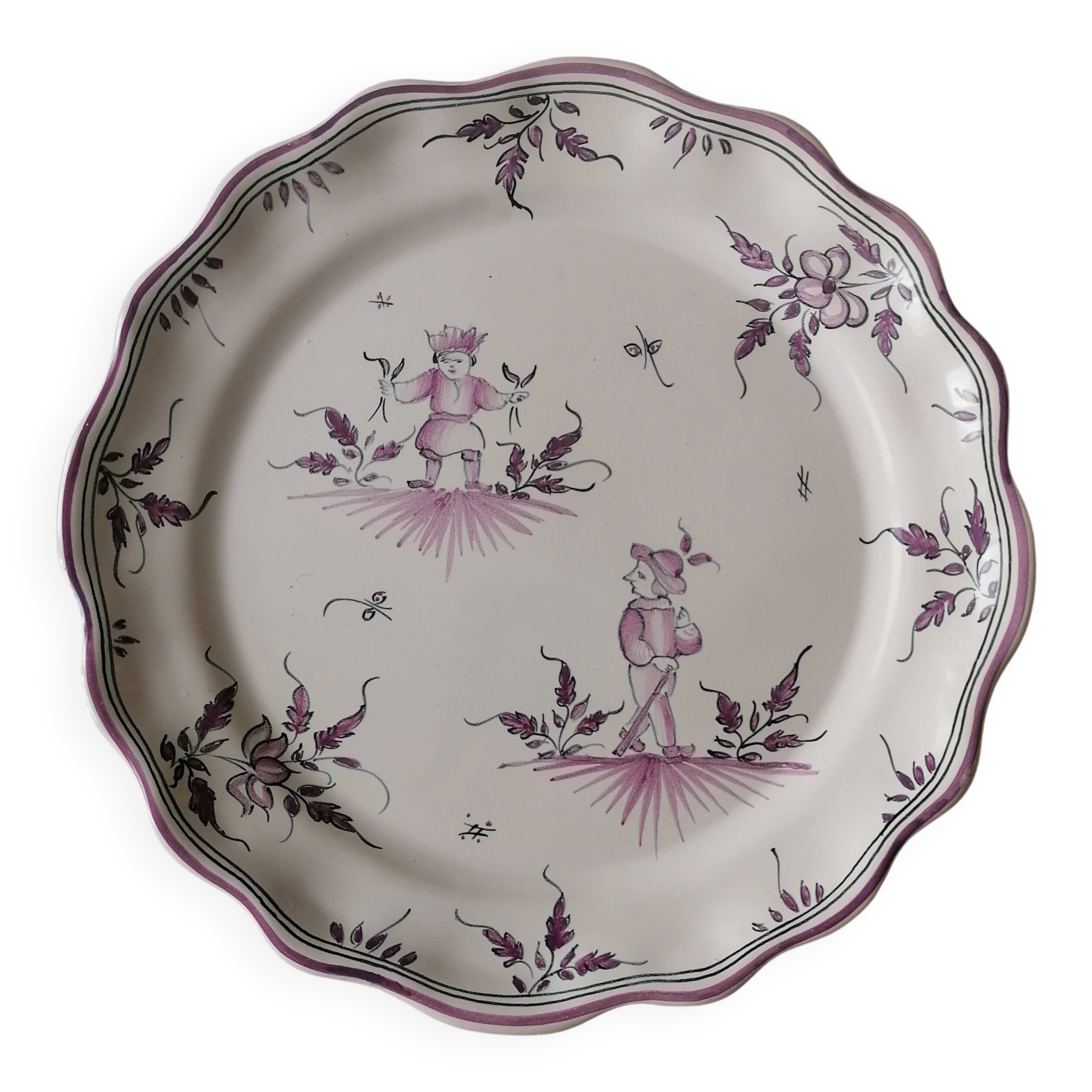 Moustier faience plate