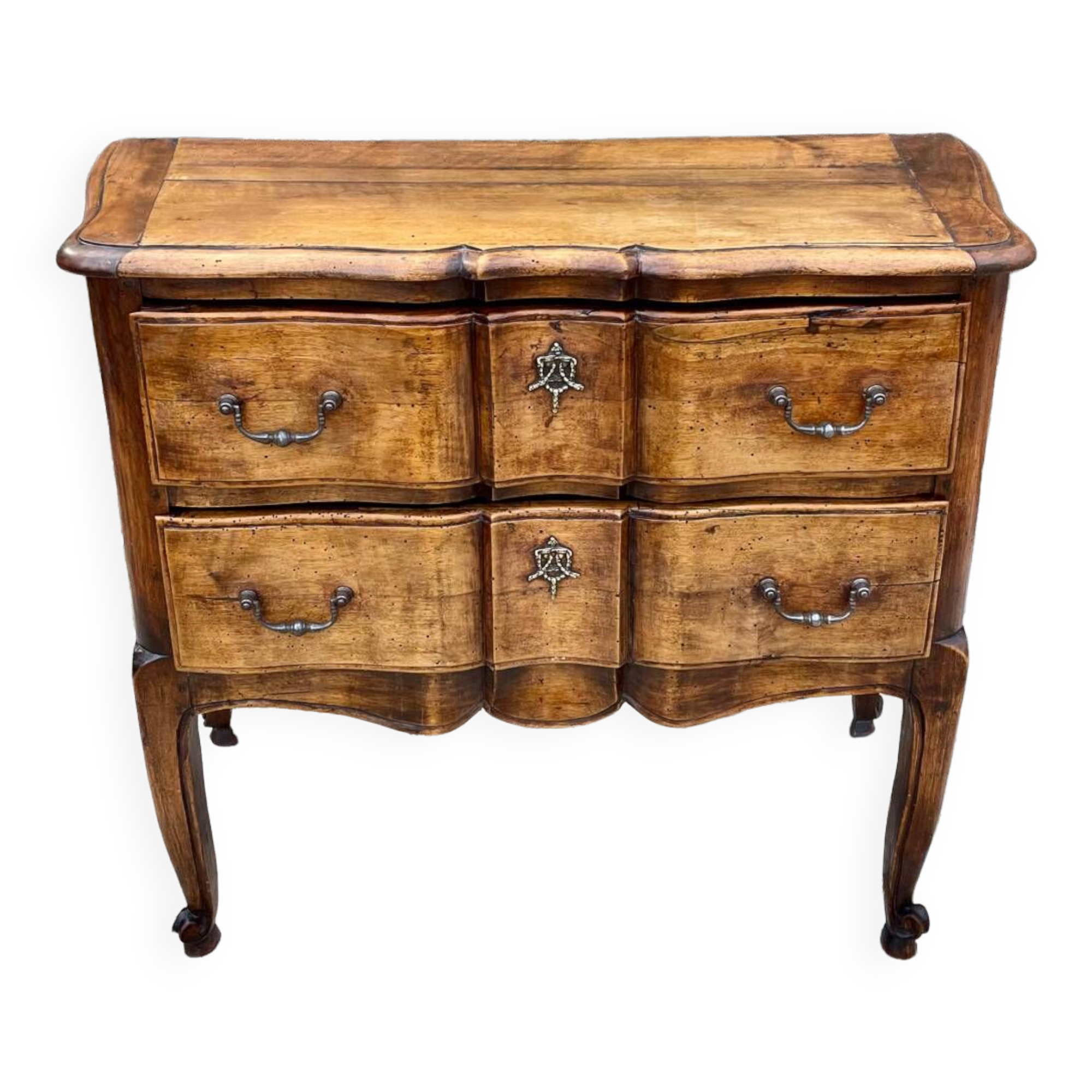 Petite commode en noyer d’époque louis xvi  18 eme siècle