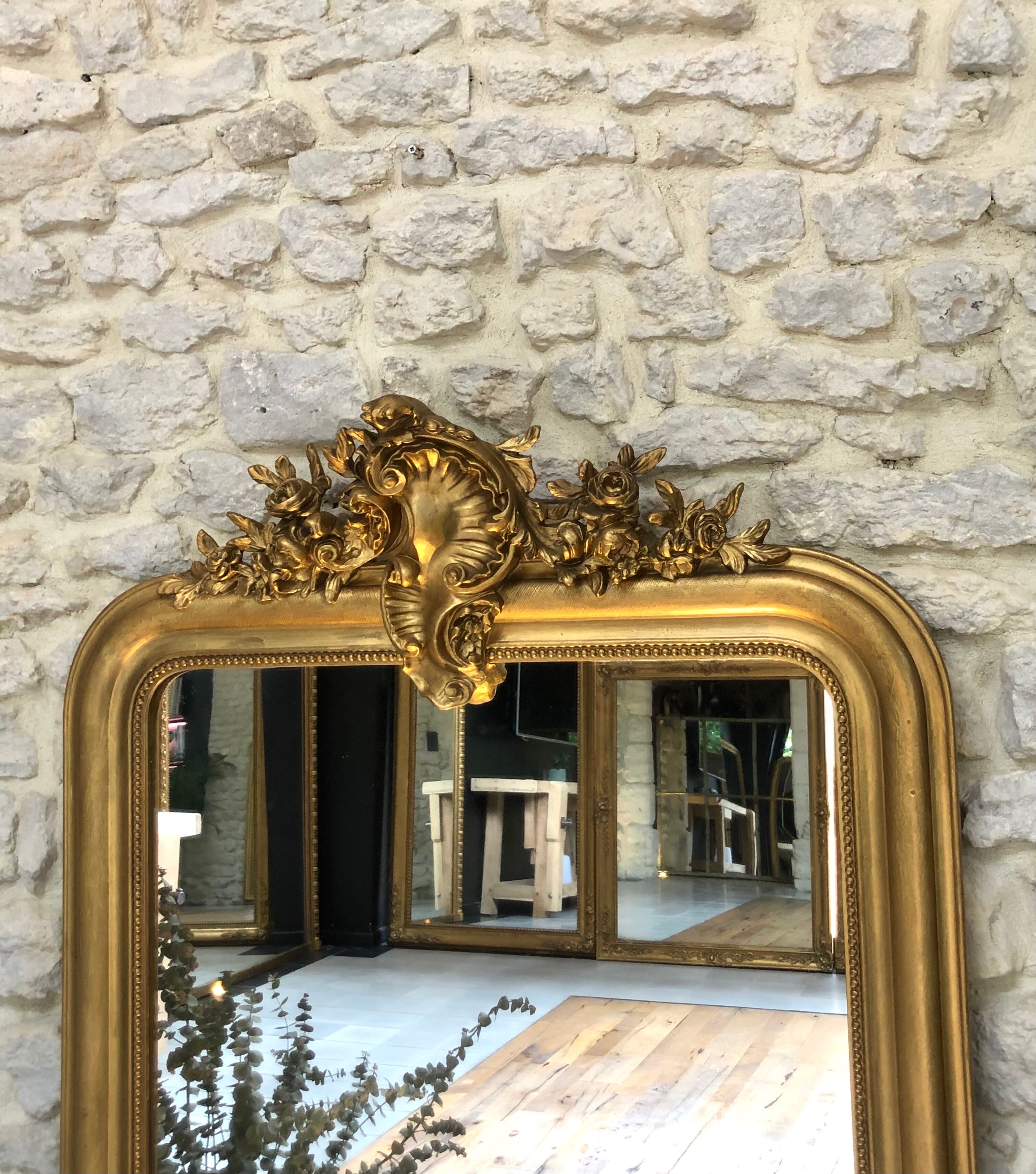 Louis-Philippe mirror with pediment late 19th century, 150x82.5cm