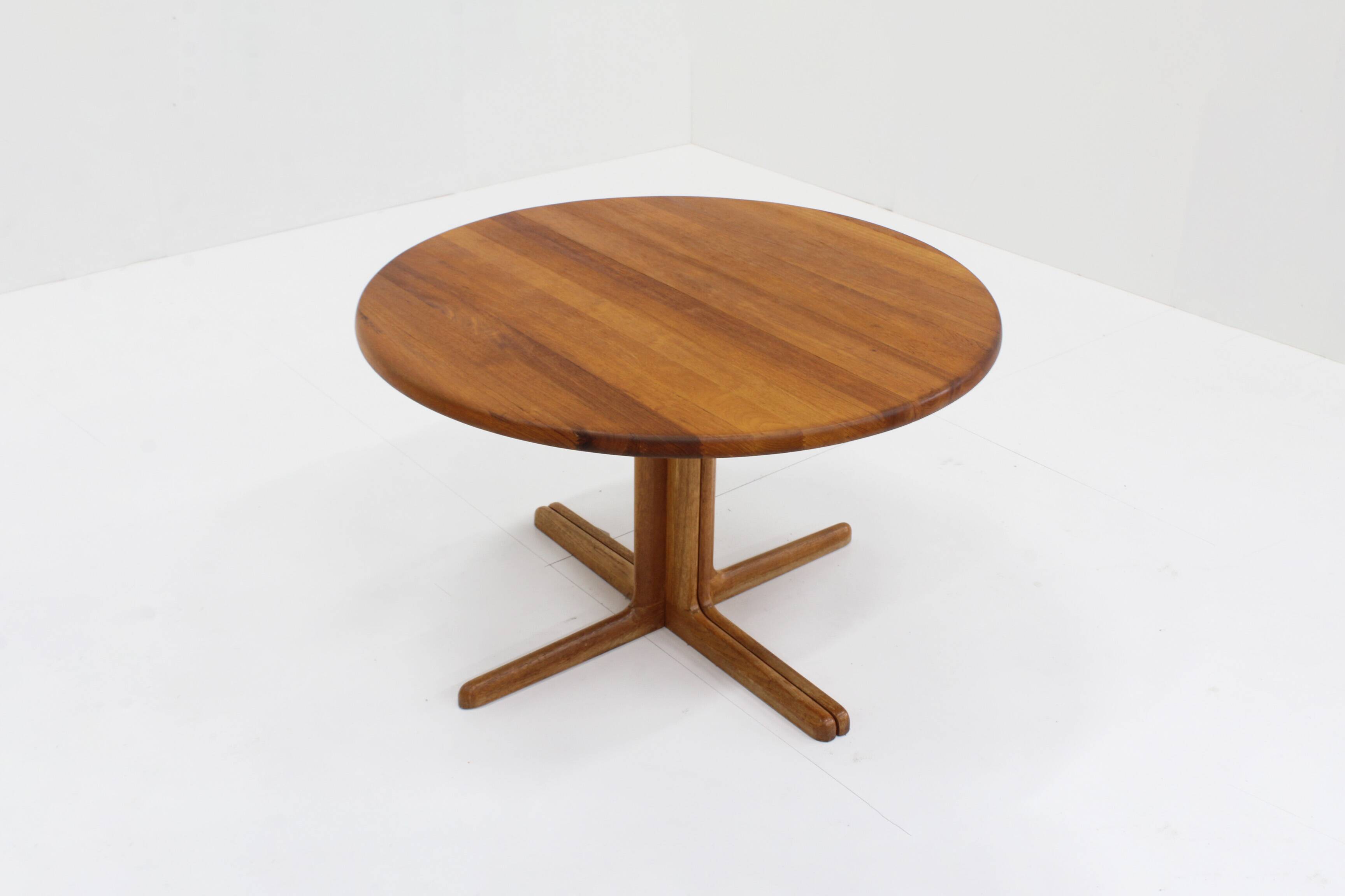 Table à manger ronde extensible vintage danoise en teck