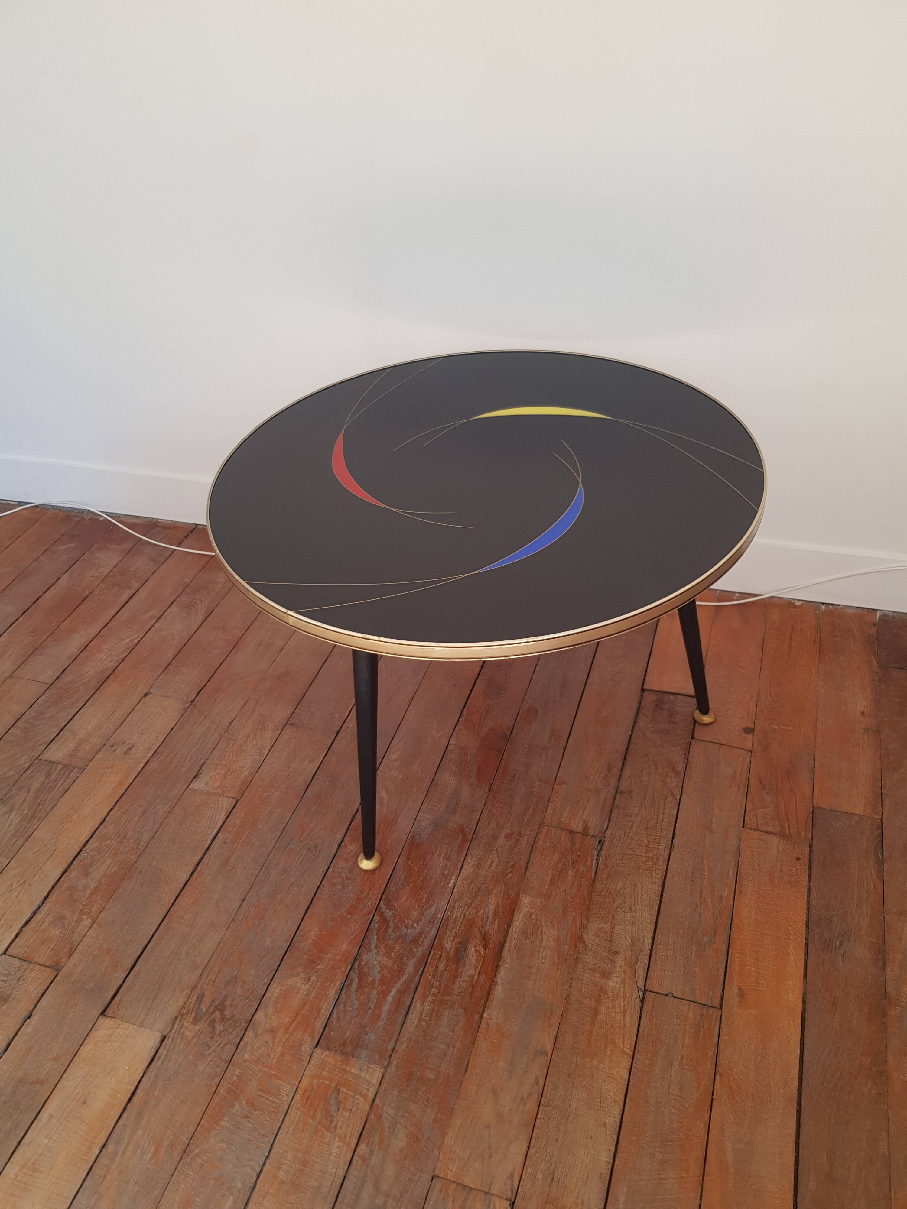 Table basse tripode annees 50