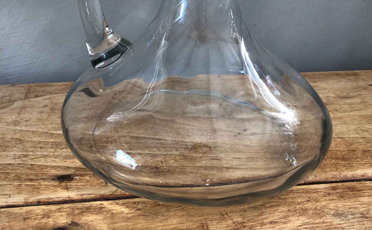 Crystal wine decanter