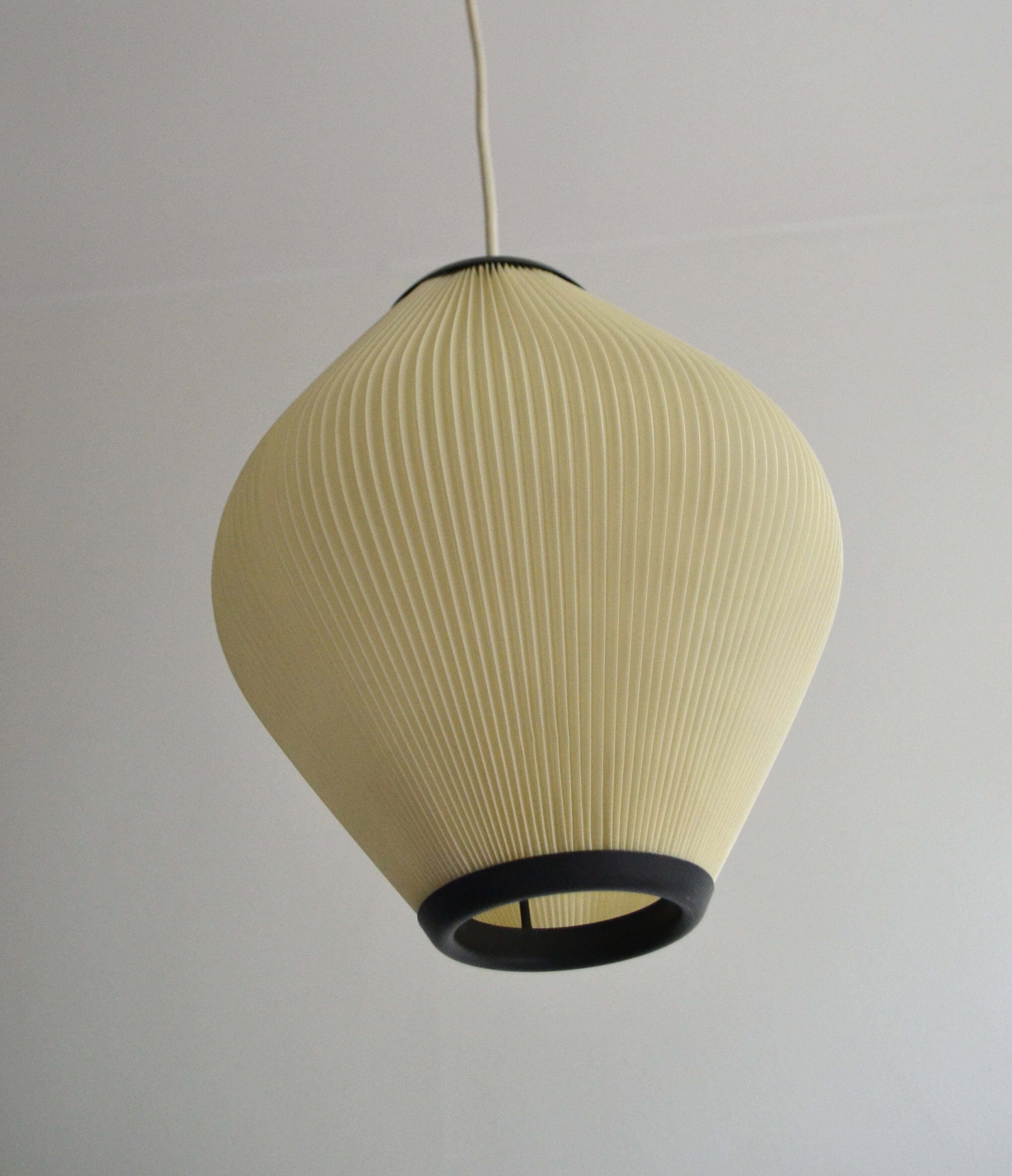 Rispal suspension in rhodoid from the 50s