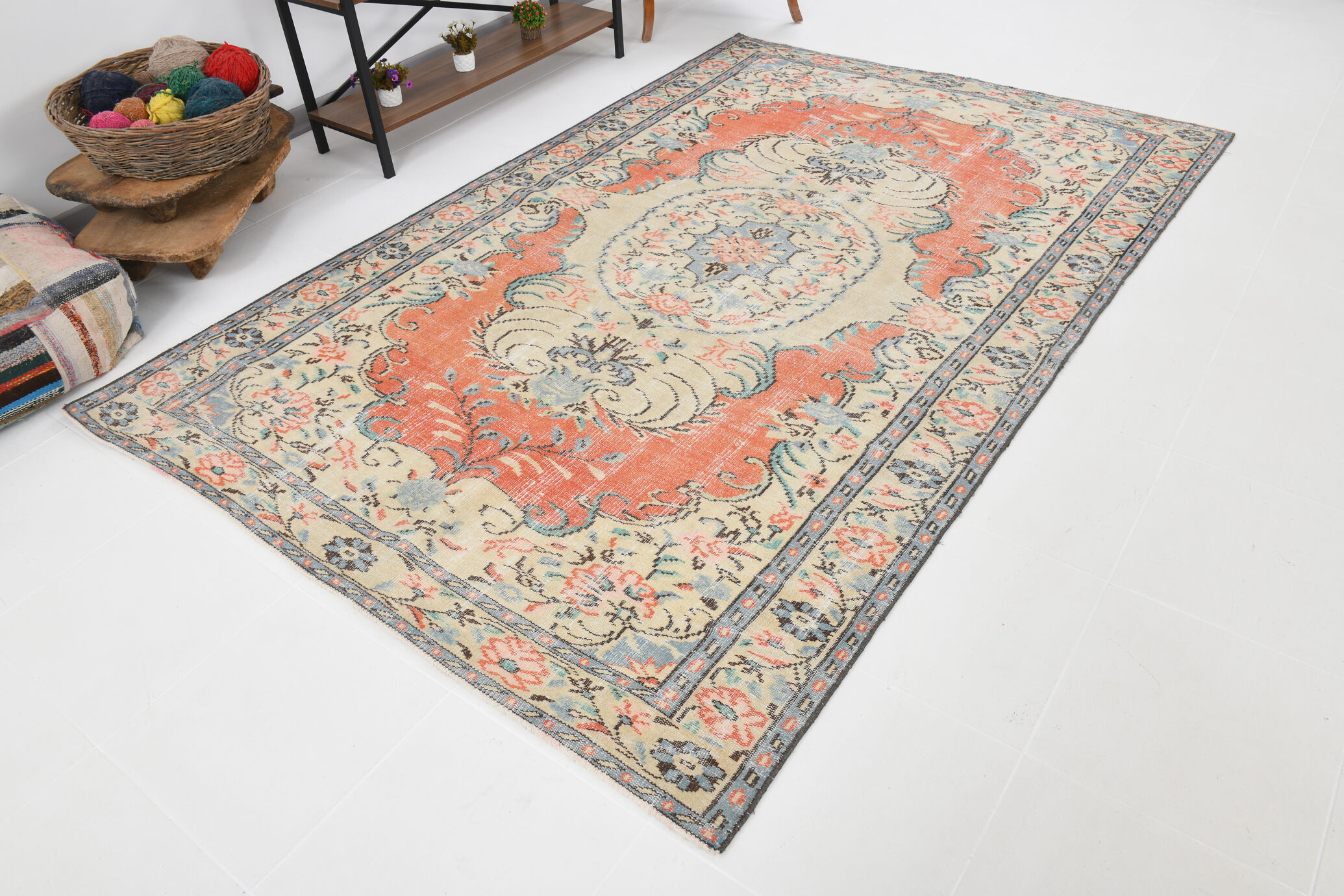 Oriental Handmade Vintage Rug