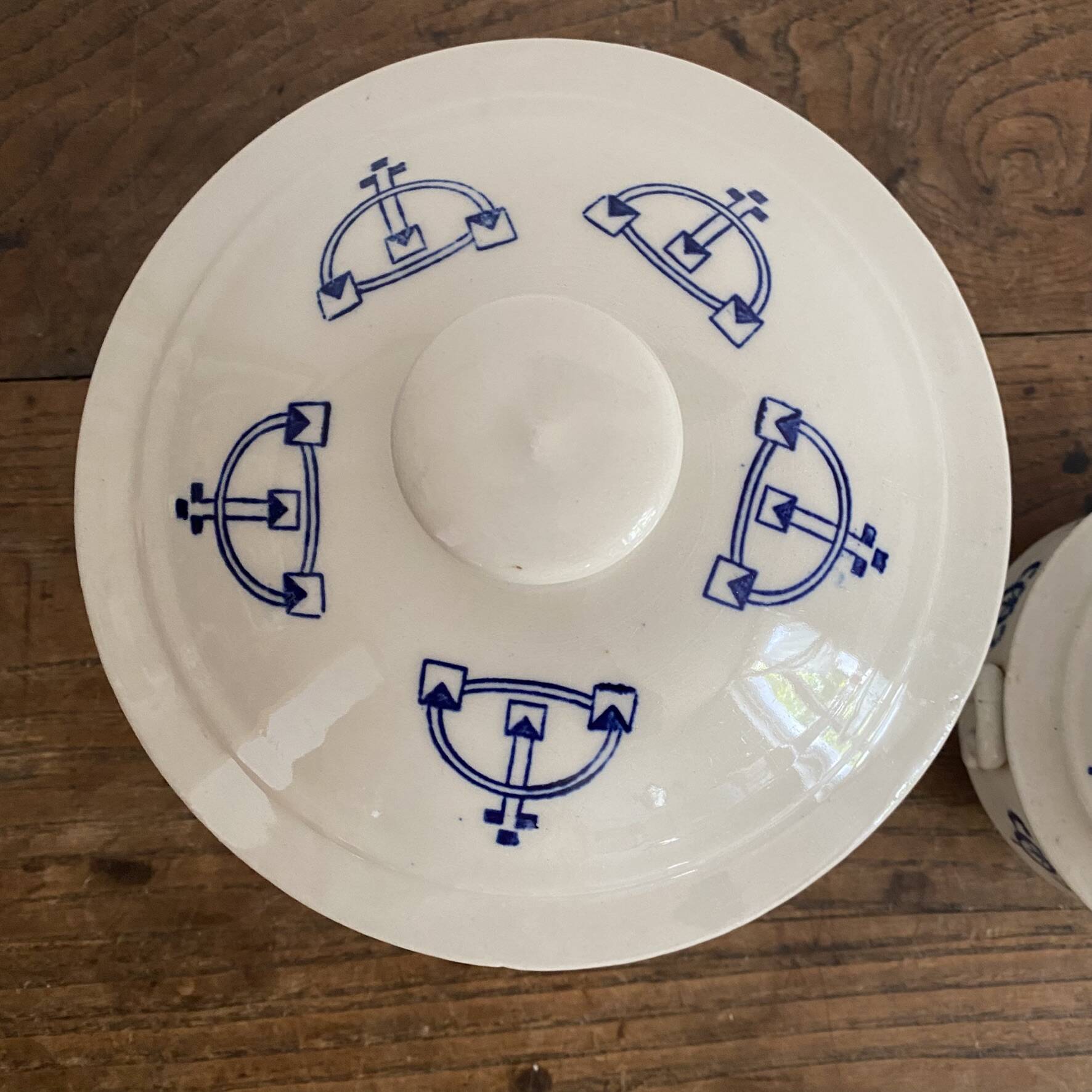 Antique soup tureens Saint Uze
