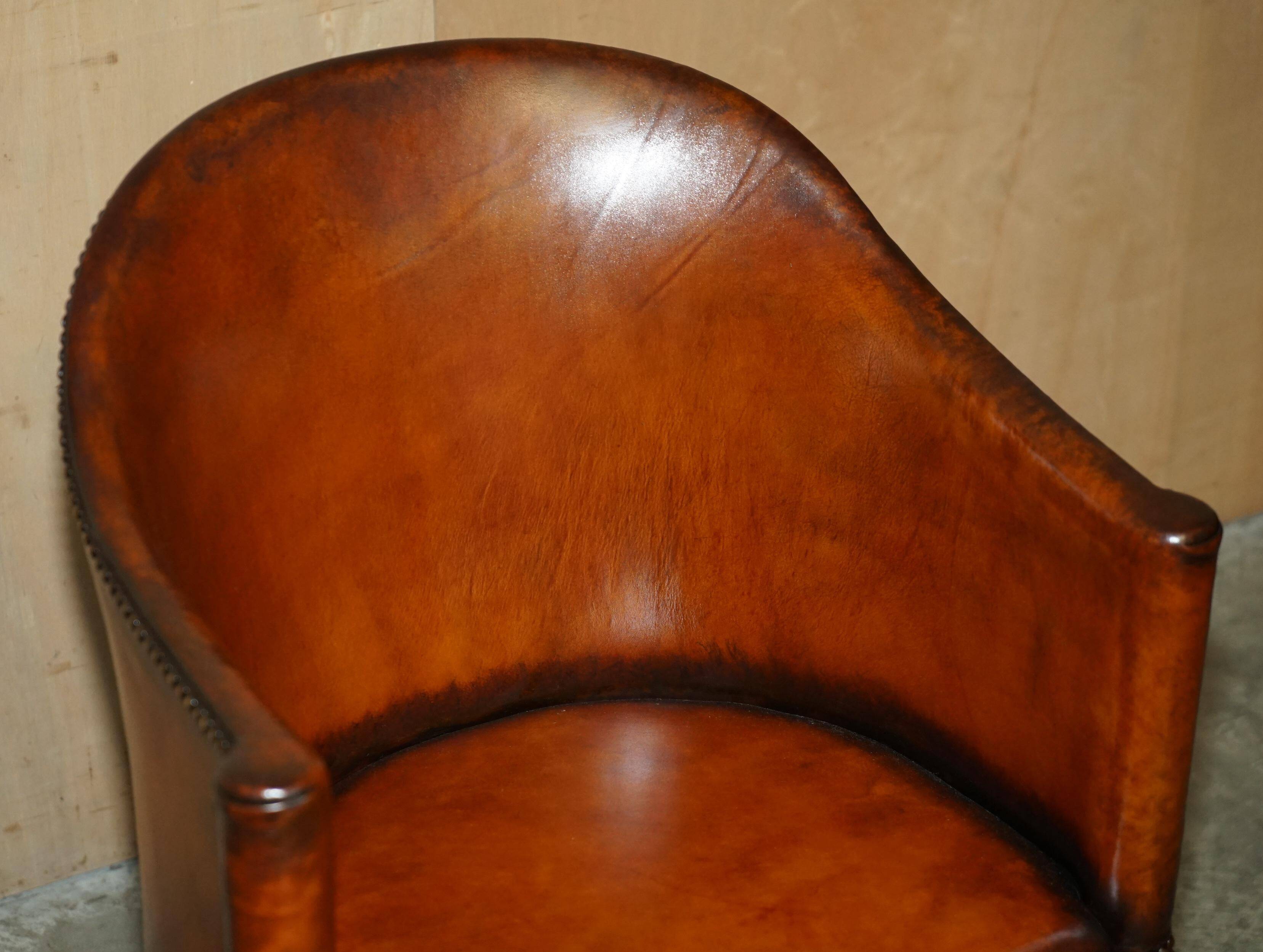 Fauteuil de bureau Édouardien 1910 en cuir et chêne sculpté