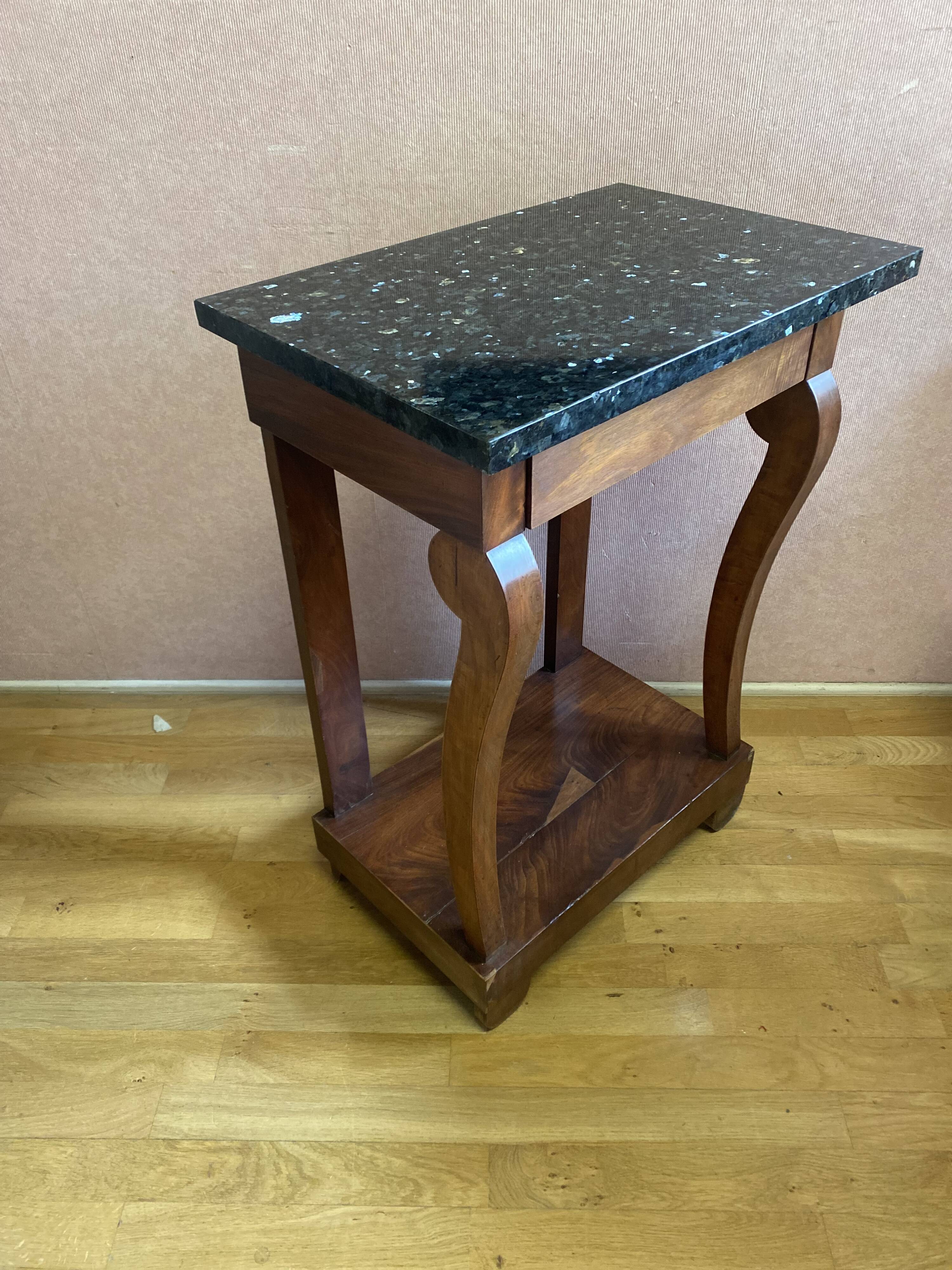 Console Restauration en placage d'acajou