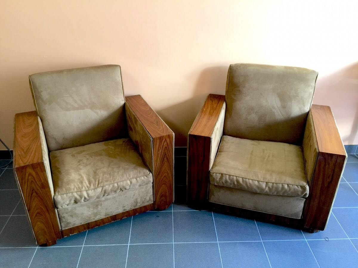 Pair of modernist Art Deco armchairs in alcantara and walnut, 1930