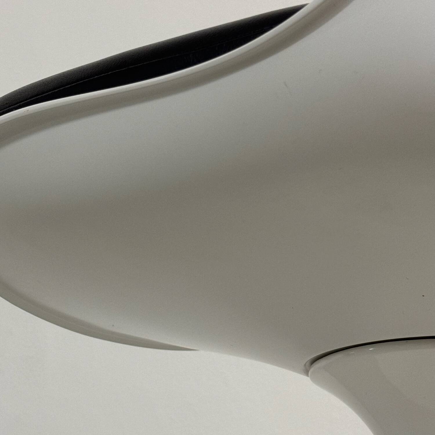 4x Eero Saarinen Swivel Chairs by Knoll