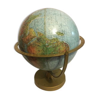 World map in relief
