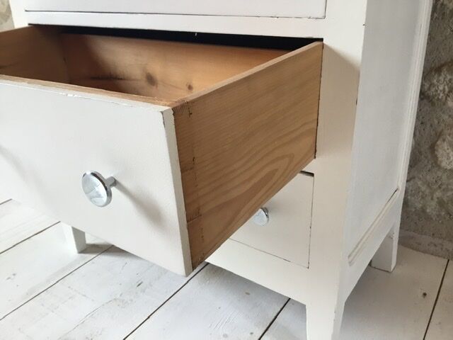 Parisian chest of drawers