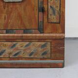 Armoire de mariée peinte d'art populaire