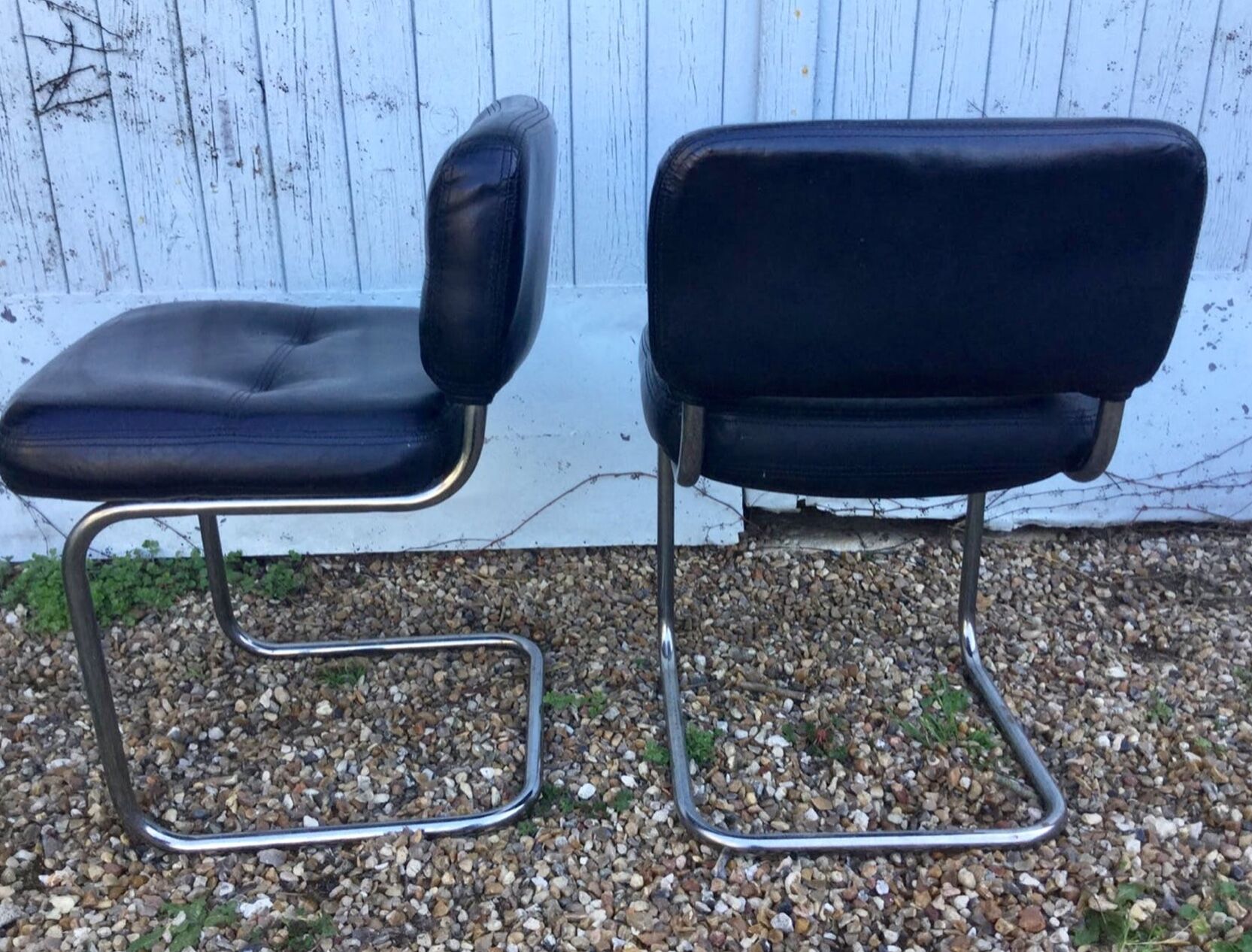 Pair of vintage armchairs 70 black