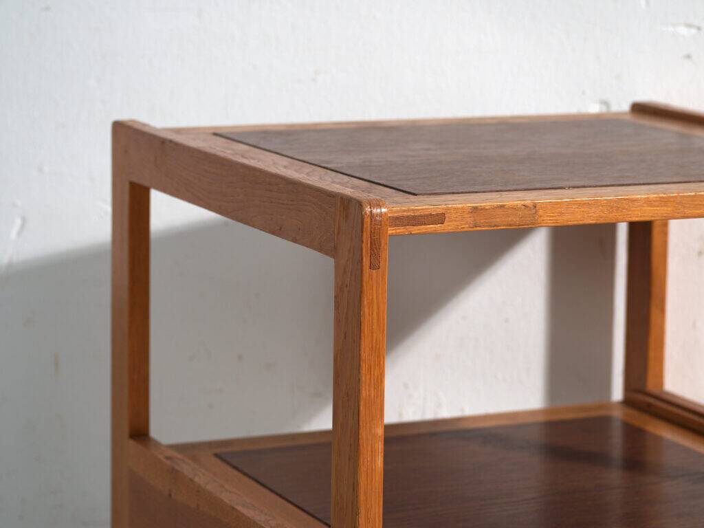 Table d’appoint vintage en bois – Europe centrale, circa 1960