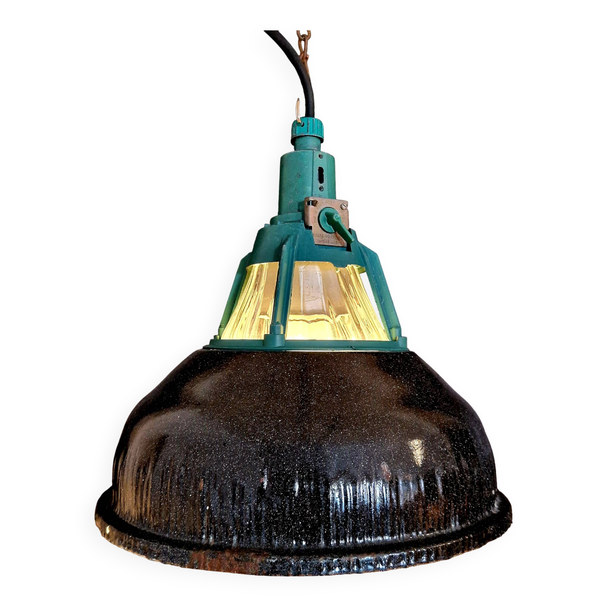 „Alma“ ukrainische Industrie Lampe Grün / Schwarz