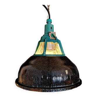 „Alma“ ukrainische Industrie Lampe Grün / Schwarz