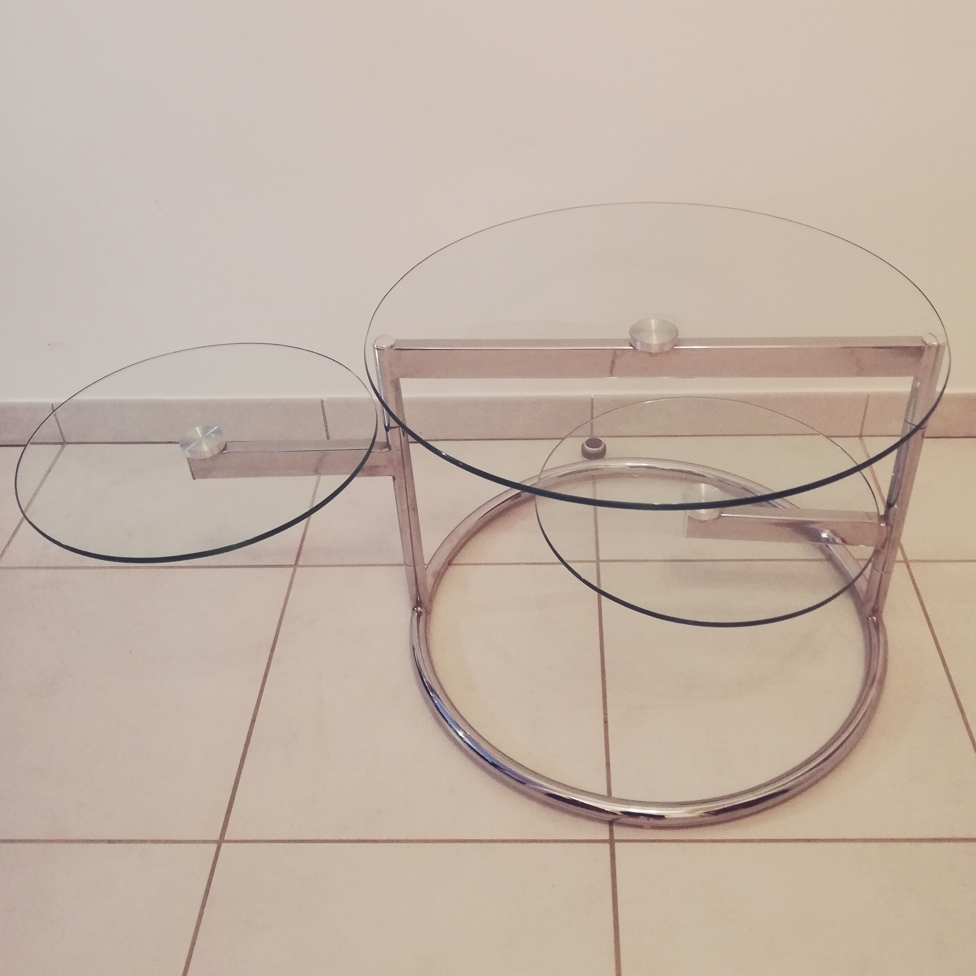 3-tray glass round coffee table