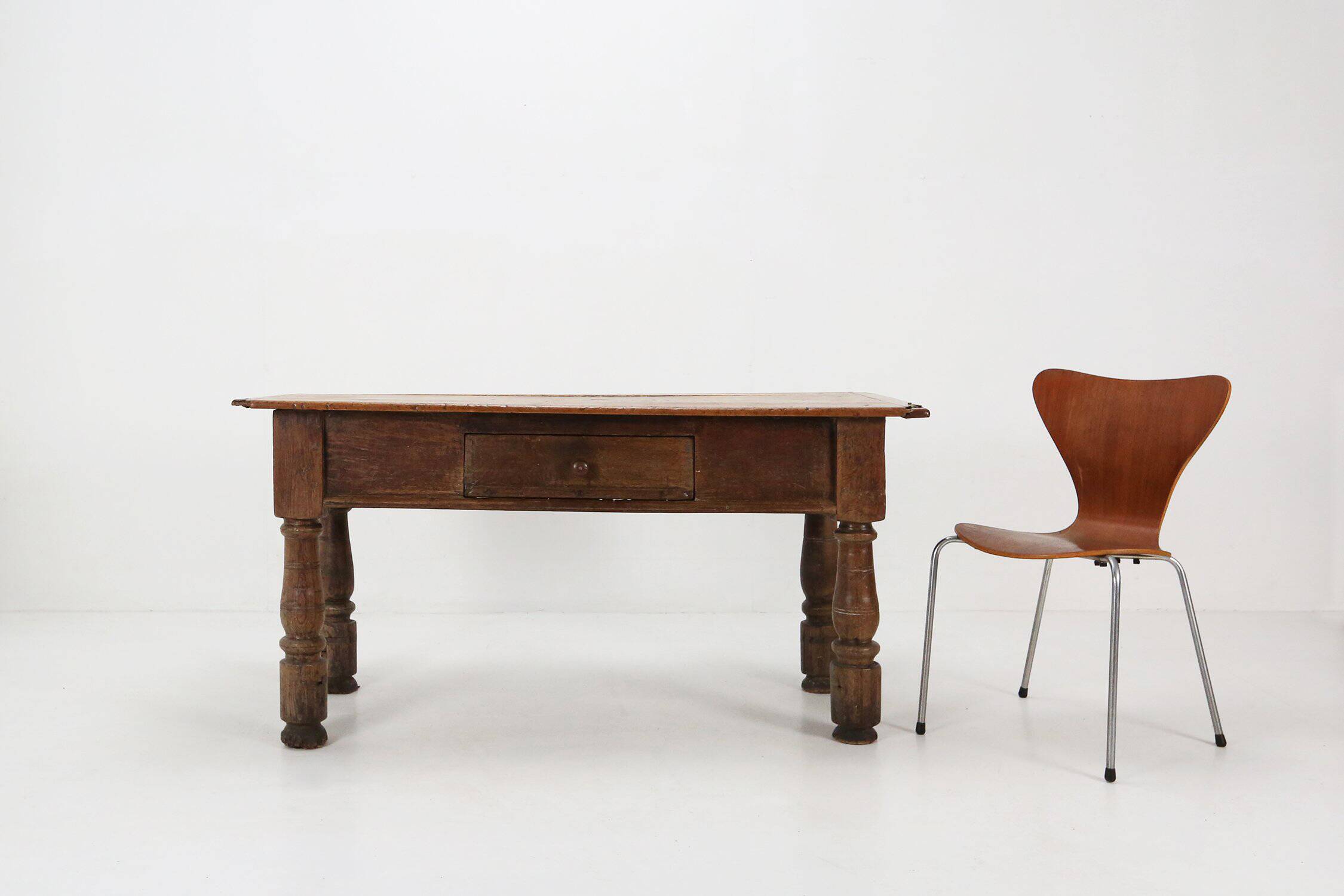 Belgian Antique oak console table with drawer, ca. 1740