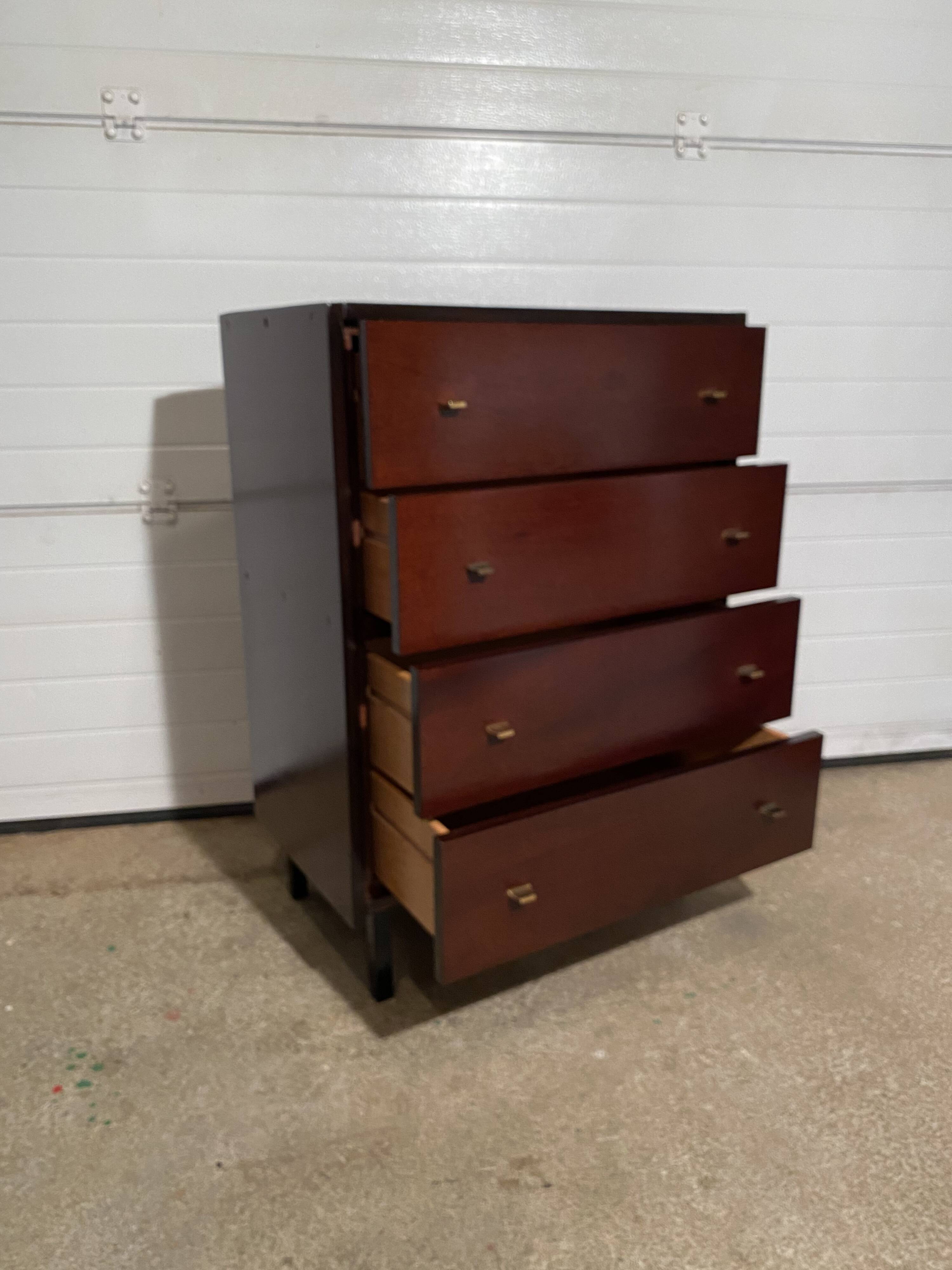 Commode vintage