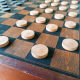Jeu de dames ancien