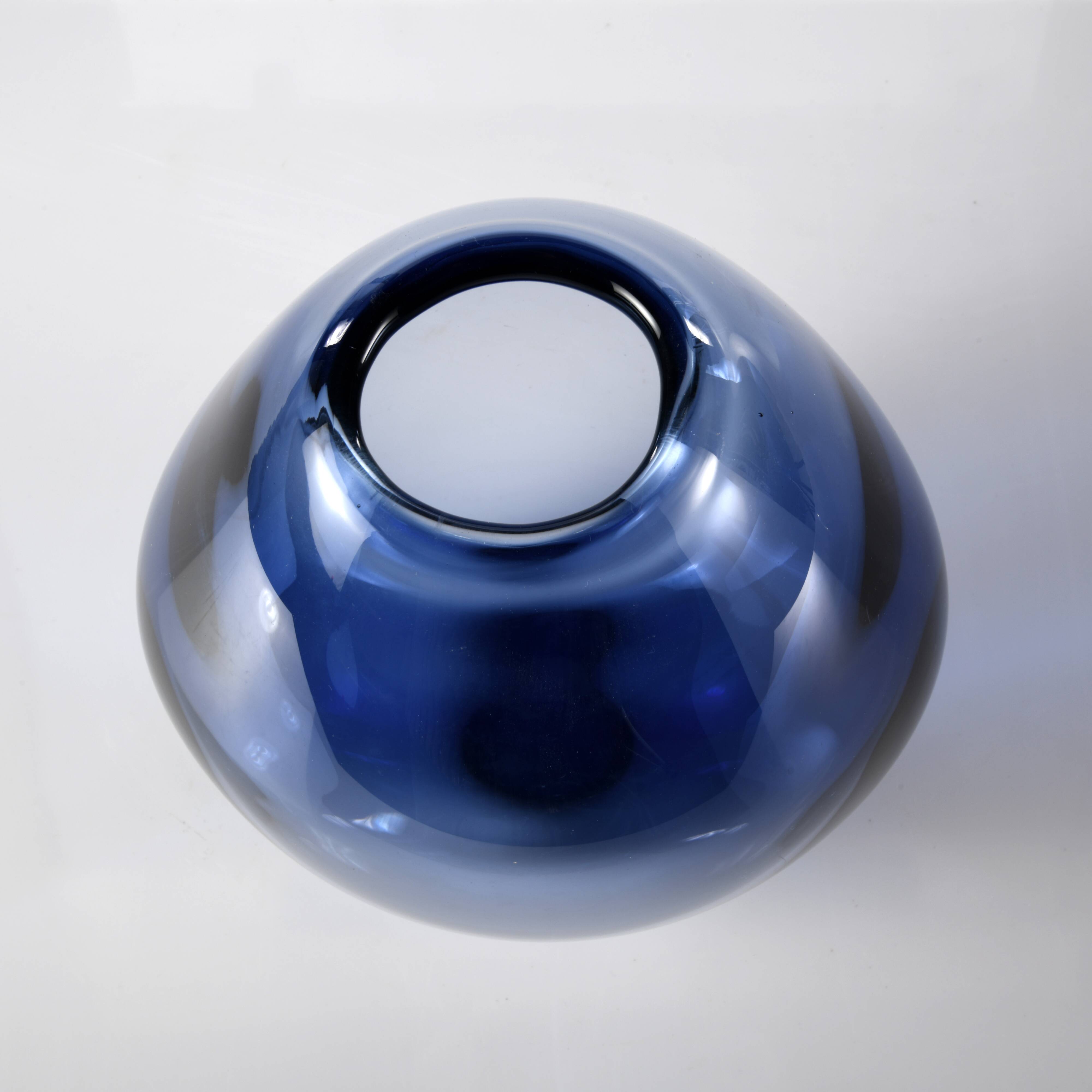 Glass vase by Per Lutken for Holmegaard