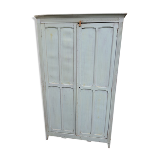 Armoire parisienne