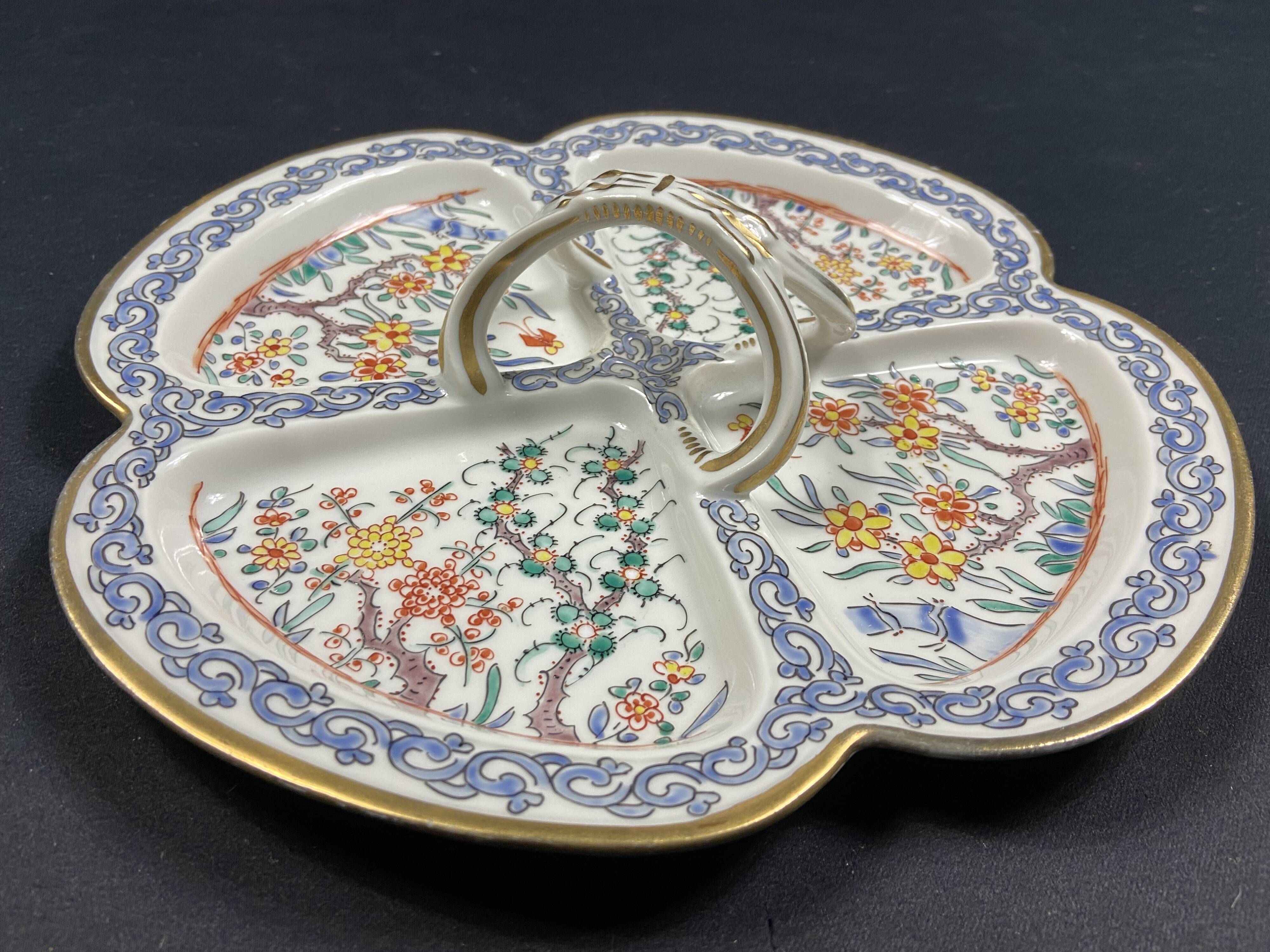 Four-lobed beggar worker's hors d'oeuvre in Chantilly porcelain, Japanese decor