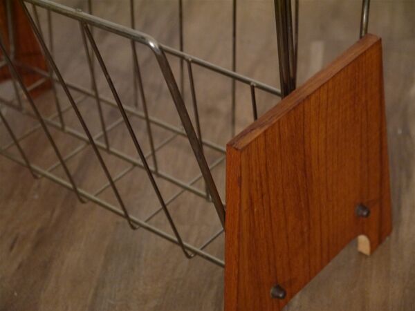 Porte revue vintage scandinave en teck et métal 1960