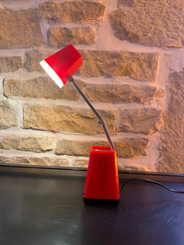 Lampe pyramid desk