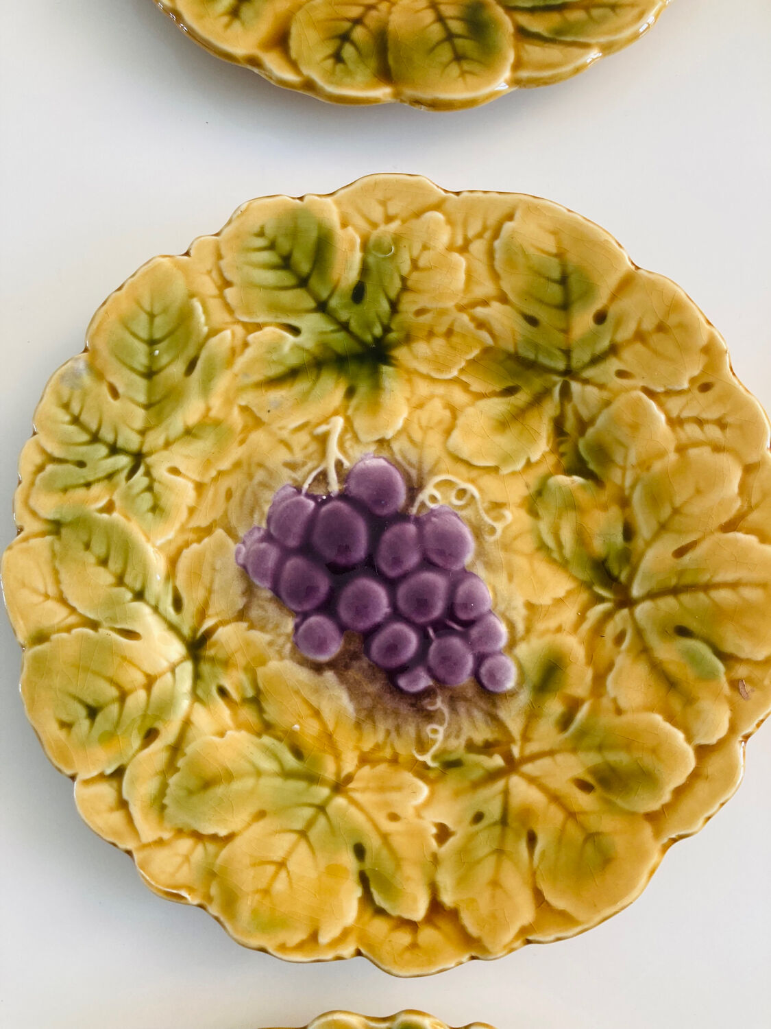 Barbotines: Ceramic dessert service from Sarreguemines.