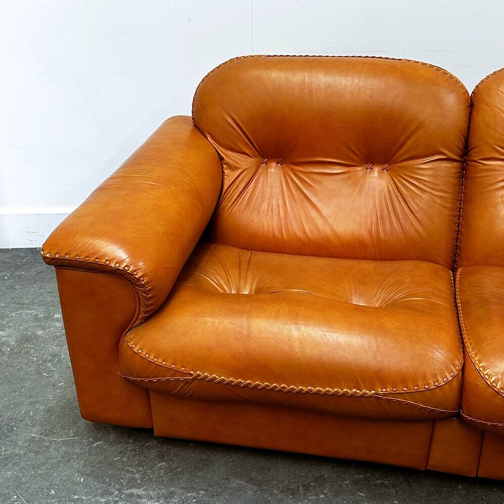 De Sede DS-101 cognac leather sofa/canape/couch with iconic baseball stitching