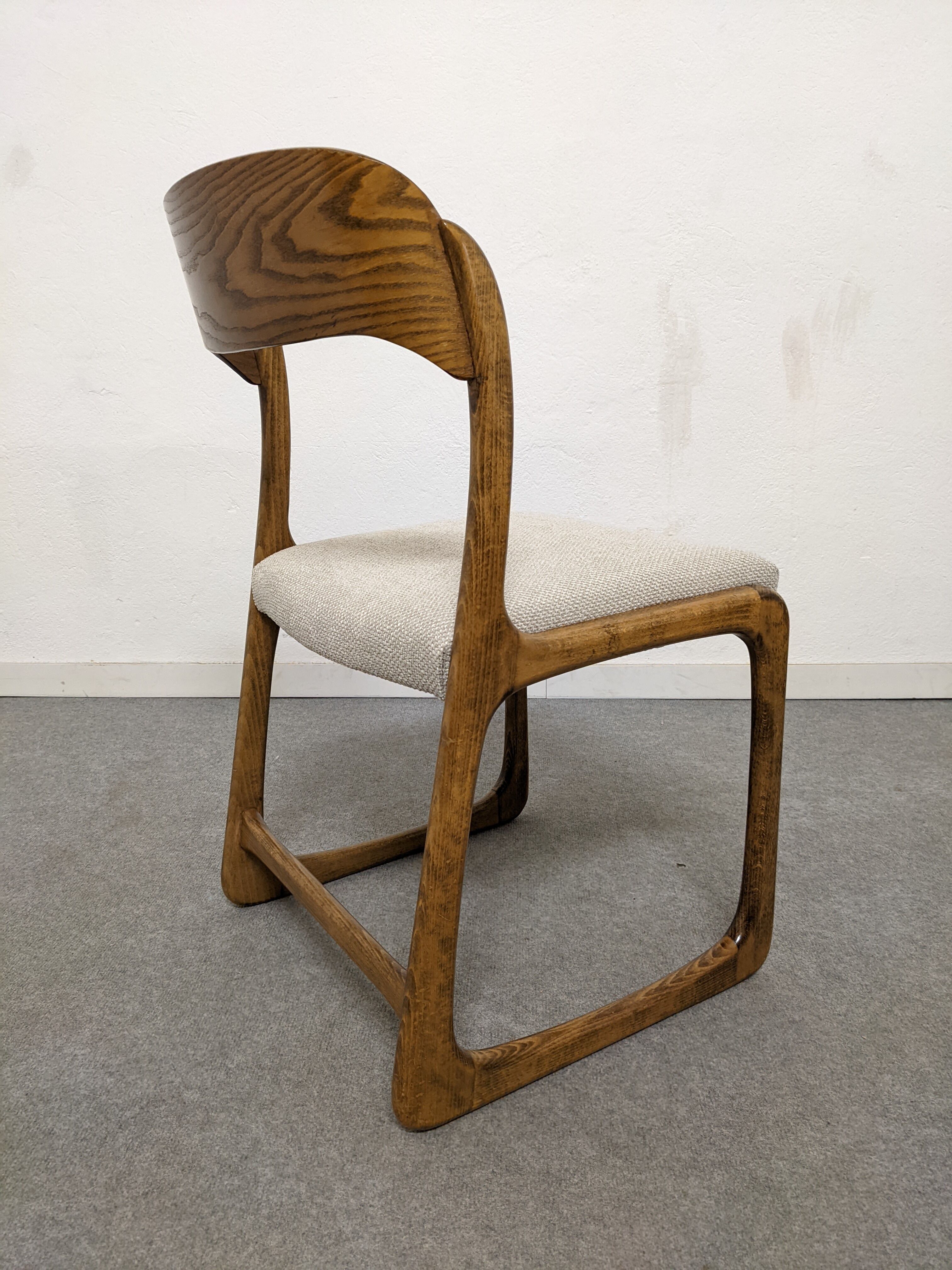 Série de 4 chaises traineau Baumann des années 60/70