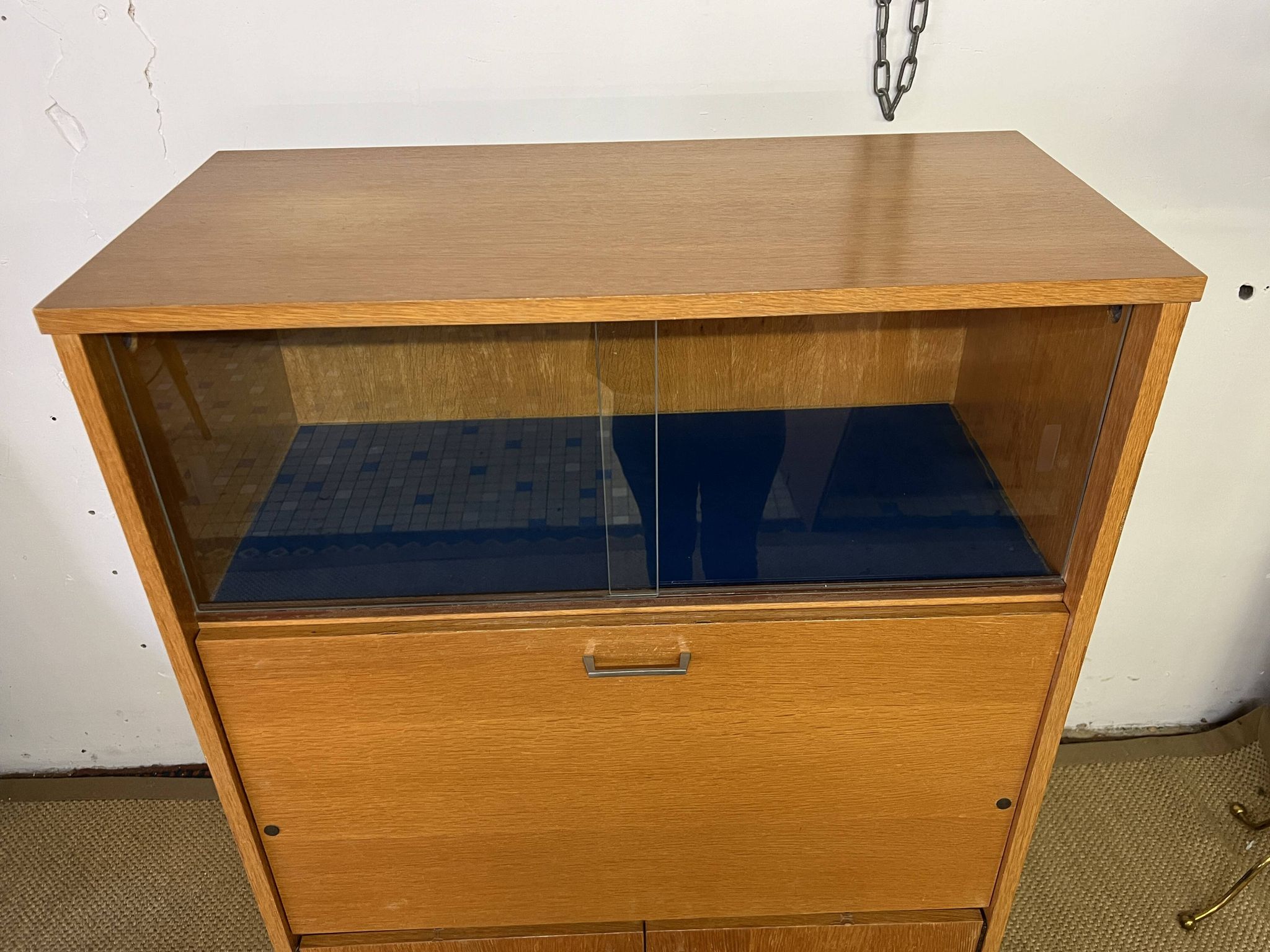 Petite armoire secrétaire vintage