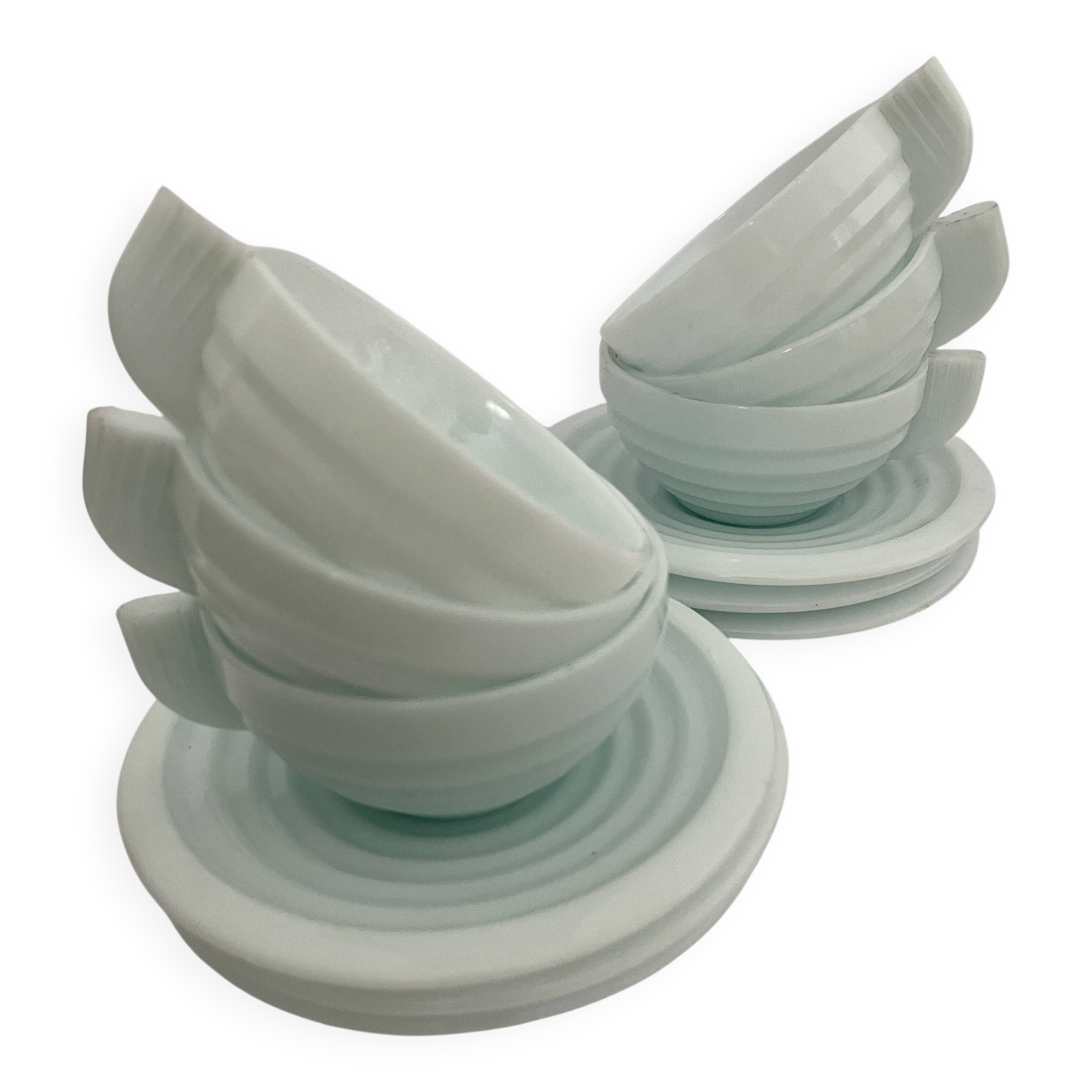 Set of 6 opaline Art Deco cups and 6 saucers.