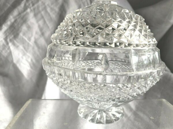 Bonbonnière cristal 20ème siècle