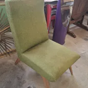 Pair of vintage armchairs with tapered legs from the 1950s.